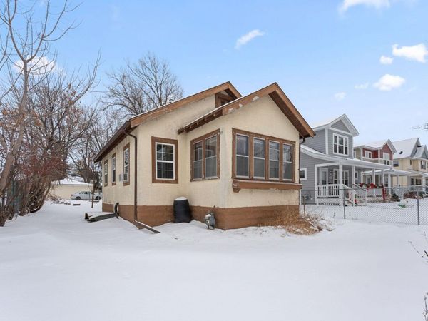 422 Logan Avenue N, Minneapolis, MN 55405