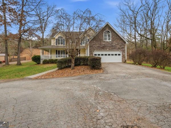 680 E Valley Road NE, Rydal, GA 30171