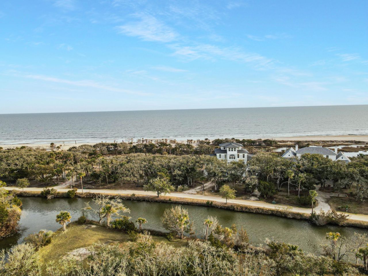 28 Sharks Tooth Circle Photo 9