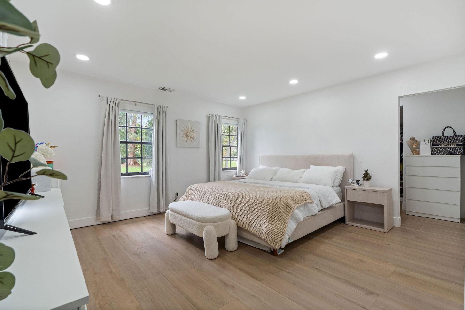 5702 SW 136 Avenue, Southwest Ranches, FL 33330 Photo