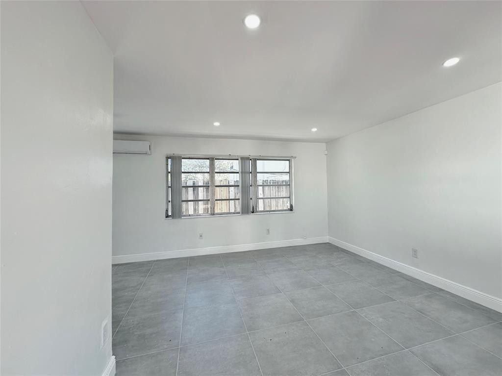 1140 NE 24 Avenue, Pompano Beach, FL 33062 Photo