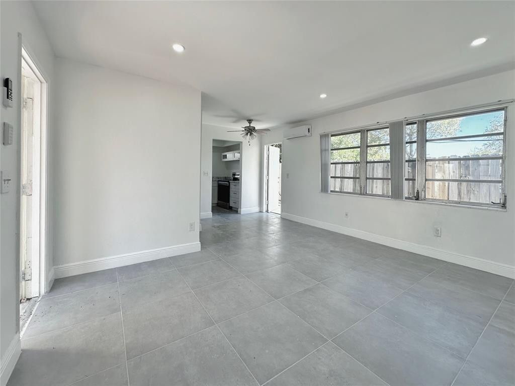 1140 NE 24 Avenue, Pompano Beach, FL 33062 Photo