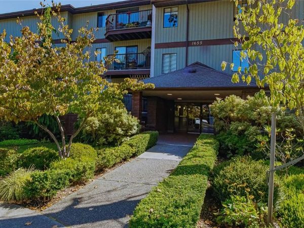 1655 Begbie St , Unit 412, Victoria, BC V8R 1L4