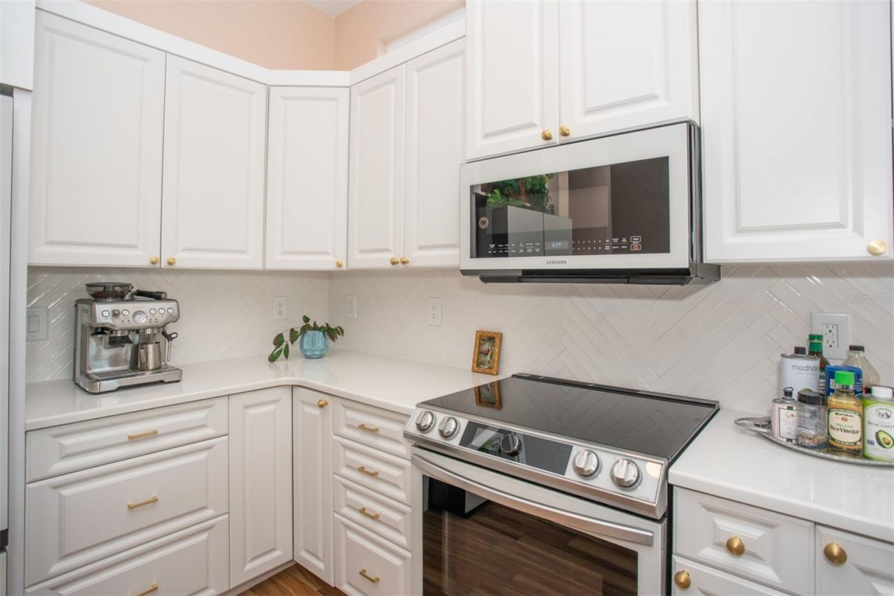 6109 Bayside Drive, New Port Richey, FL 34652 Photo