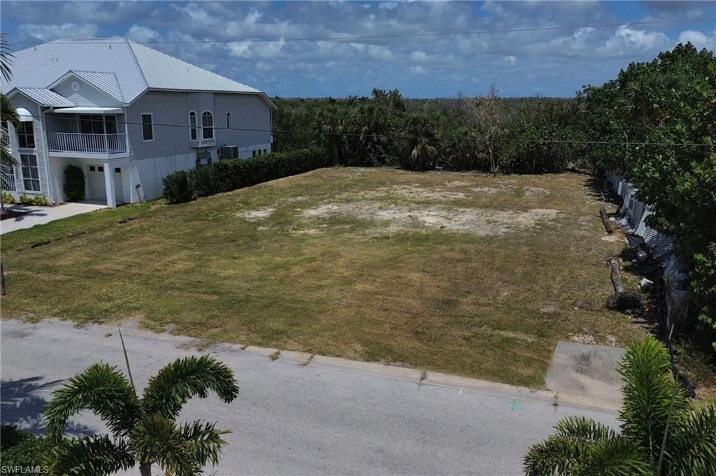 12070 Siesta Dr, Fort Myers Beach, FL 33931 Photo