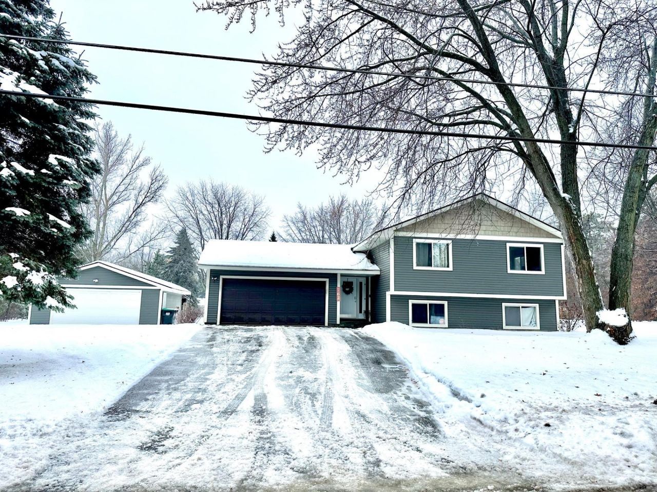 762 Oak Lane, Circle Pines, MN 55014 Main Photo