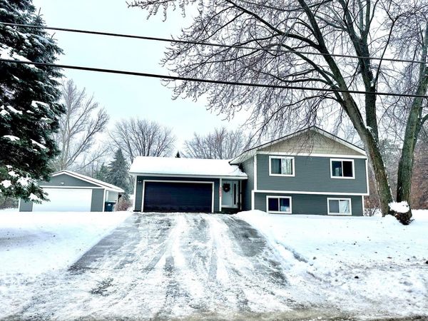 762 Oak Lane, Circle Pines, MN 55014