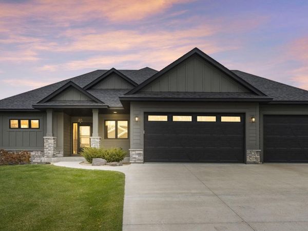 603 Eastland Avenue SE, New Prague, MN 56071