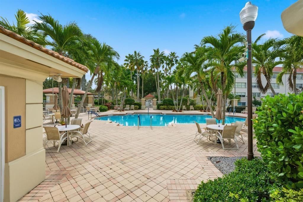 5938 Crystal Shores Drive, Unit 208, Boynton Beach, FL 33437 Photo