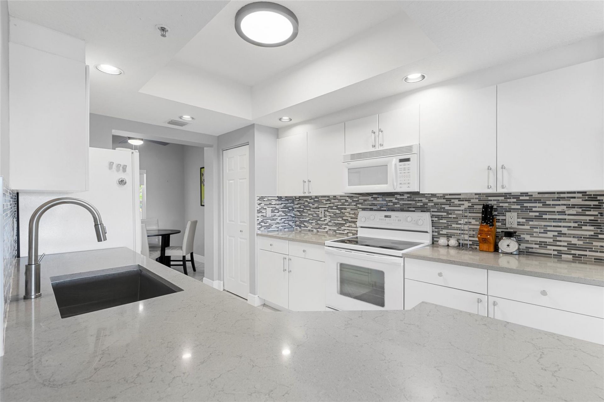 5938 Crystal Shores Drive, Unit 208, Boynton Beach, FL 33437 Photo