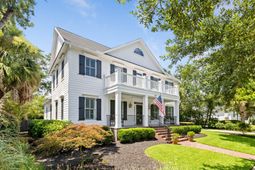 131 Balfour Drive photo 4