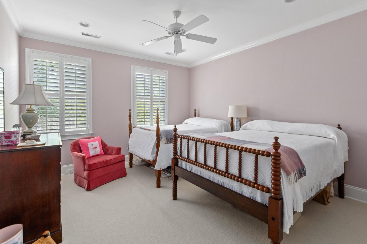 131 Balfour Drive Photo 38