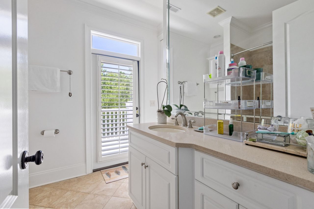 131 Balfour Drive Photo 40