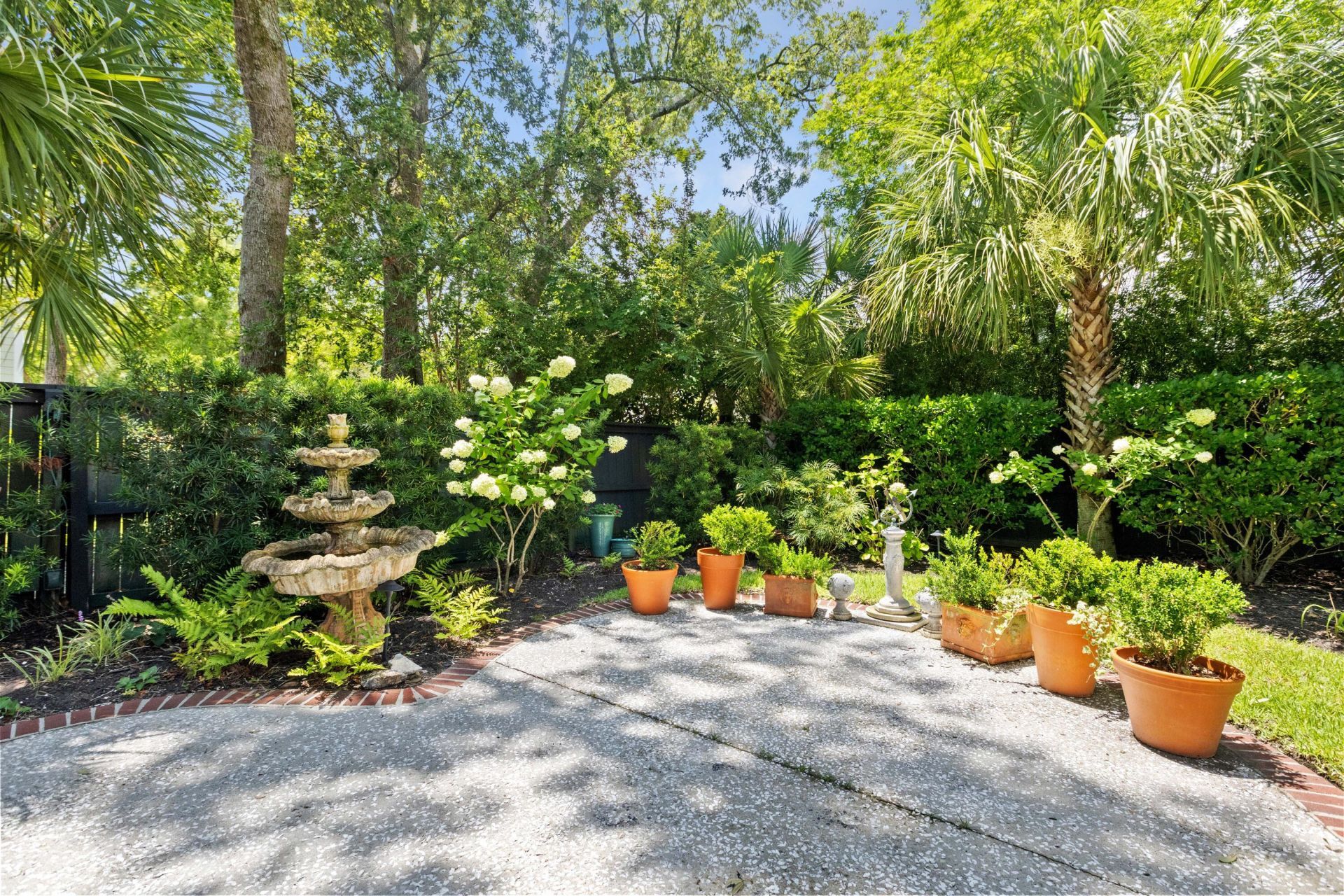 131 Balfour Drive Photo 56