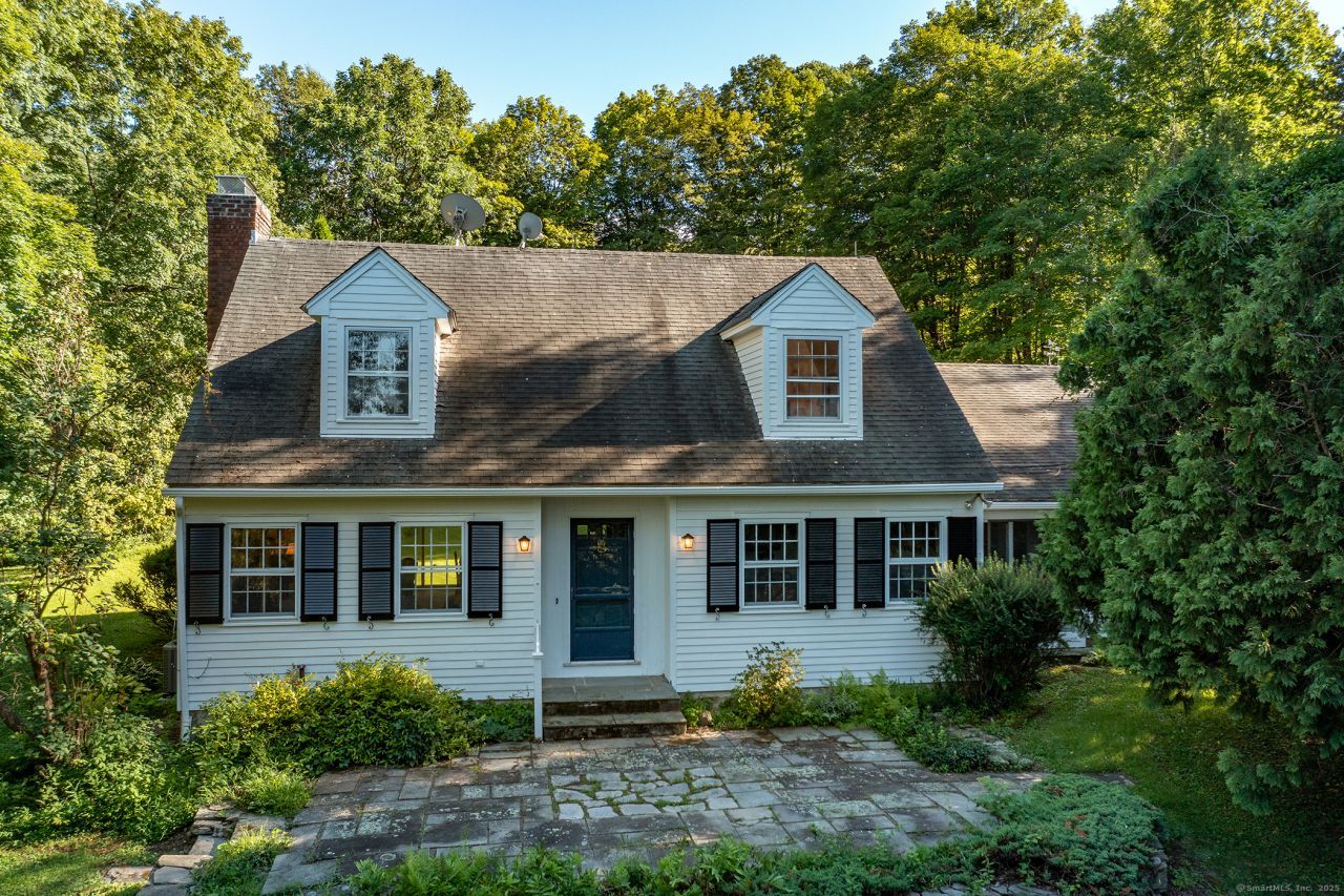 242 Tophet, Roxbury, CT 06783 Main Photo