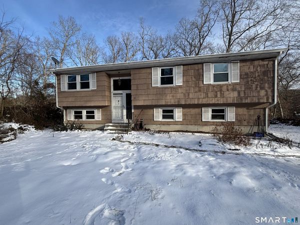 39 Latimer, East Lyme, CT 06333