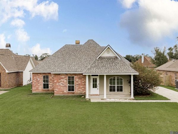 42168 Stone Ridge Ave, Prairieville, LA 70769