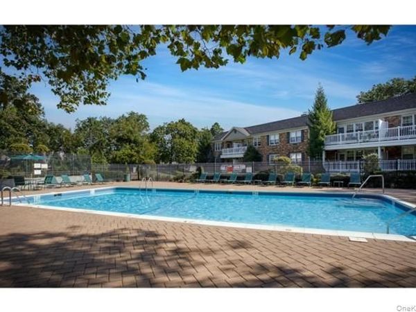 69 Prospect Avenue, Unit 7P, Hewlett, NY 11557
