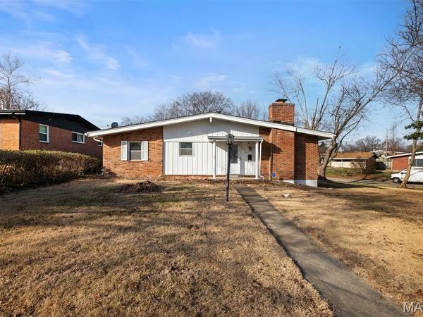 515 Crestvale Drive, Rock Hill, MO 63119