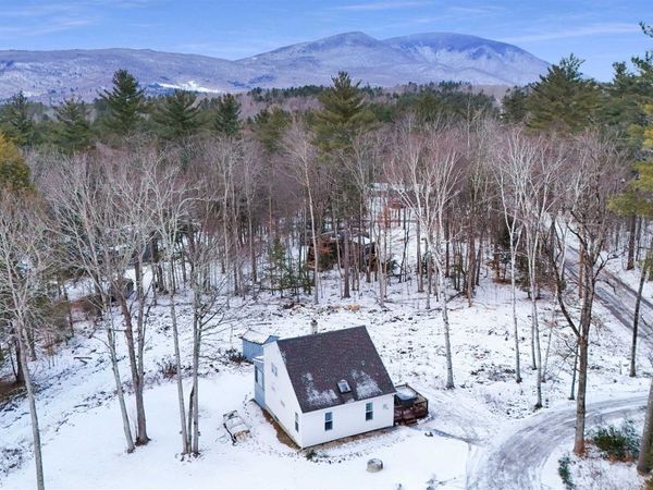 2023 North Road, Sunderland, VT 05250