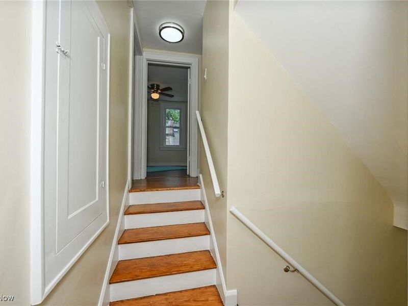 614 Parkview Avenue, Akron, OH 44310 Photo 12