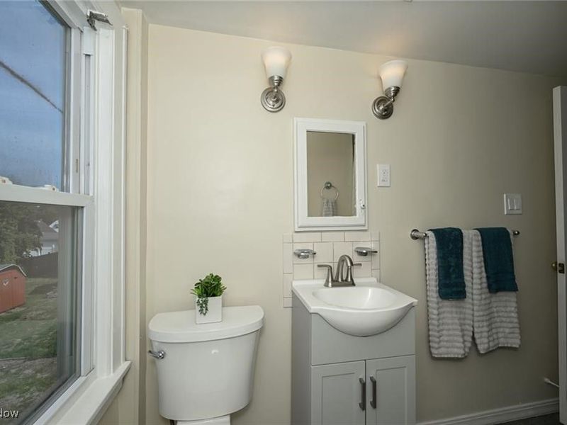 614 Parkview Avenue, Akron, OH 44310 Photo 19