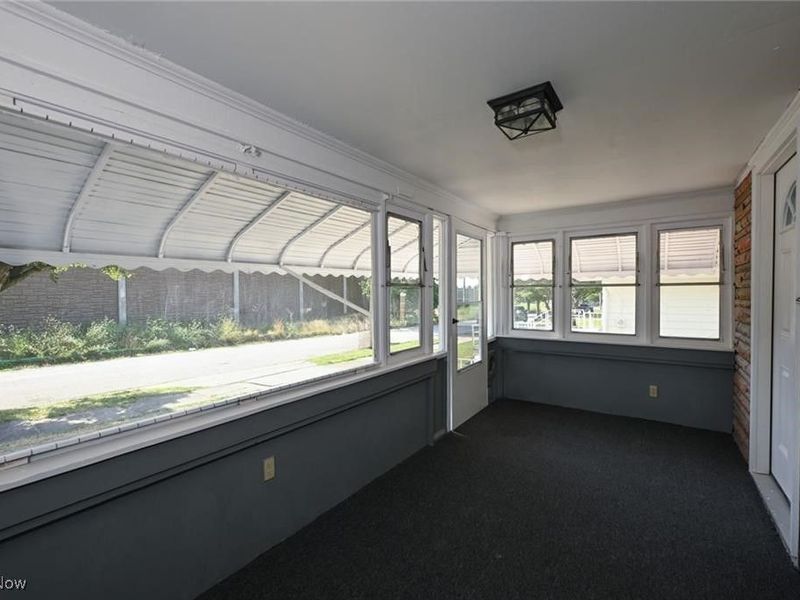 614 Parkview Avenue, Akron, OH 44310 Photo 2