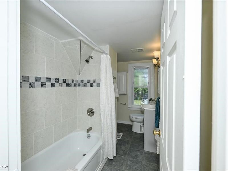 614 Parkview Avenue, Akron, OH 44310 Photo 22