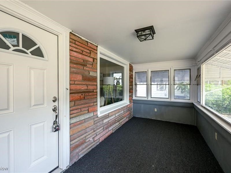 614 Parkview Avenue, Akron, OH 44310 Photo 3