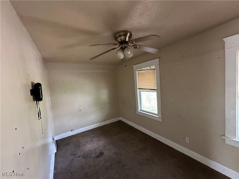 13302 Durkee Avenue, Cleveland, OH 44105 Photo 4