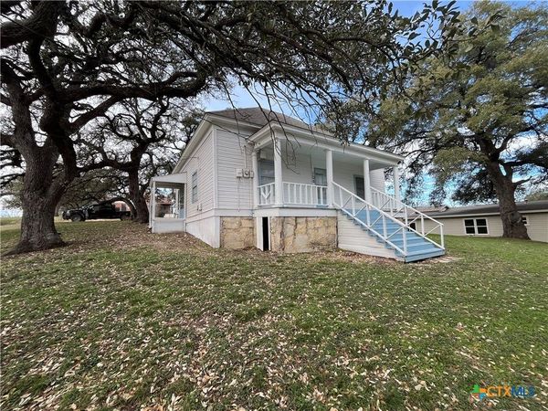 104 N Park Street, Lampasas, TX 76550