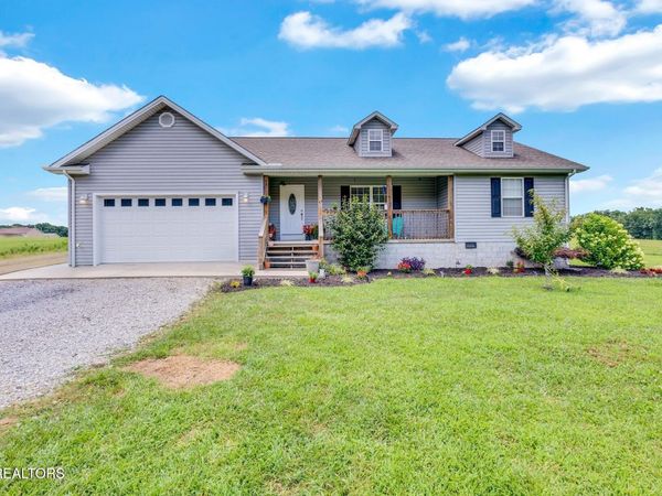 414 St Anthony Drive Drive, Jamestown, TN 38556