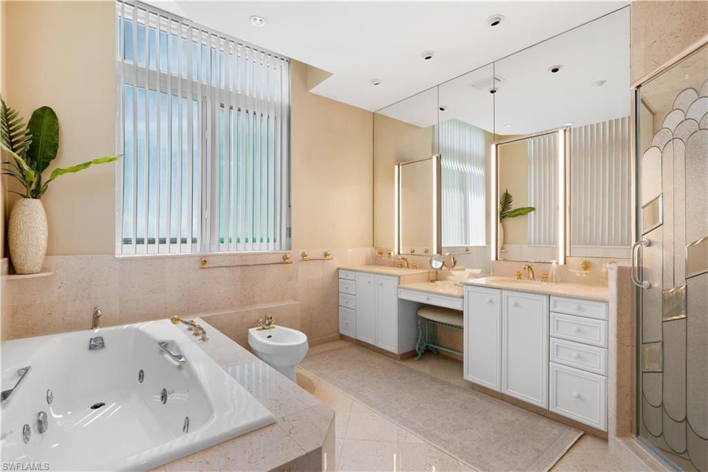7515 Pelican Bay Blvd, Unit PH D, Naples, FL 34108 Photo