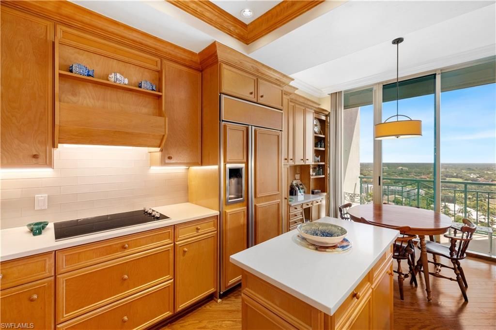 7515 Pelican Bay Blvd, Unit PH D, Naples, FL 34108 Photo