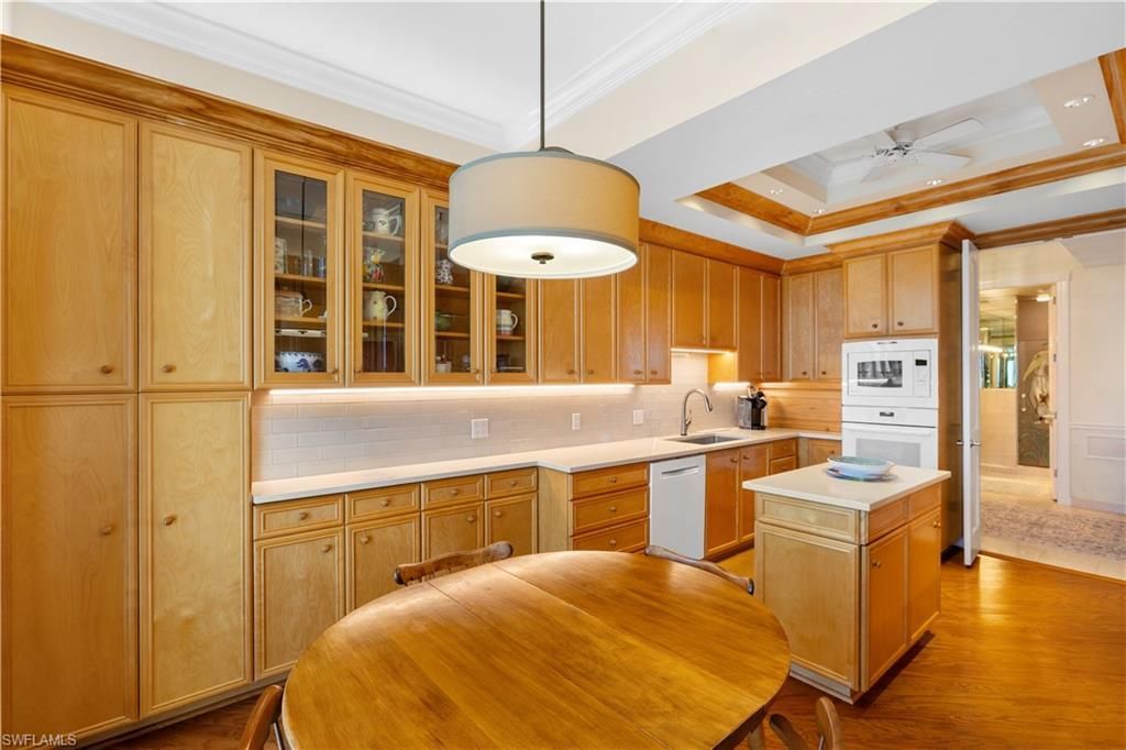 7515 Pelican Bay Blvd, Unit PH D, Naples, FL 34108 Photo