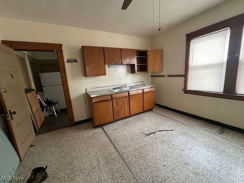 5295 Harvard Avenue, Newburgh Heights, OH 44105 Photo 2