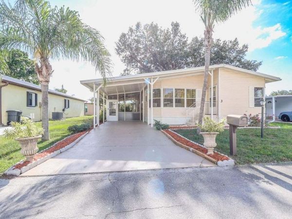 3 Espanola Lane, Port Saint Lucie, FL 34952