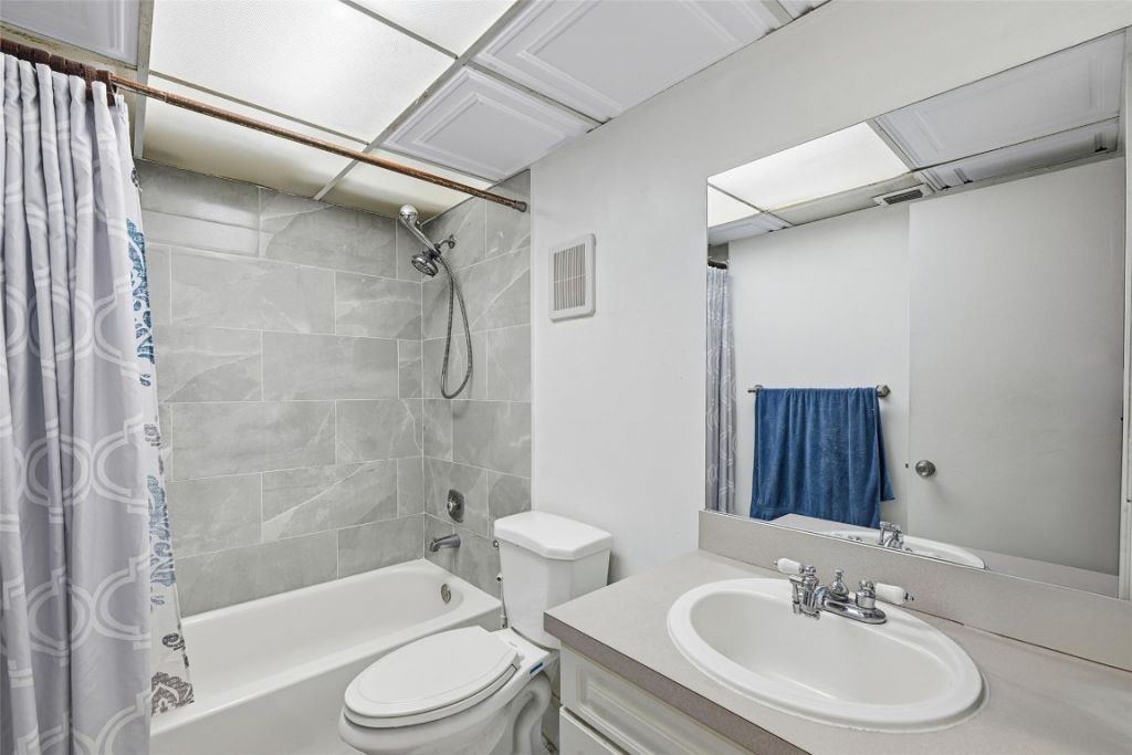 7500 NW 17th Street, Unit 110, Plantation, FL 33313 Photo