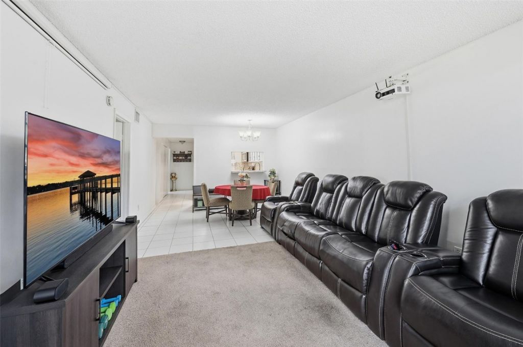 7500 NW 17th Street, Unit 110, Plantation, FL 33313 Photo