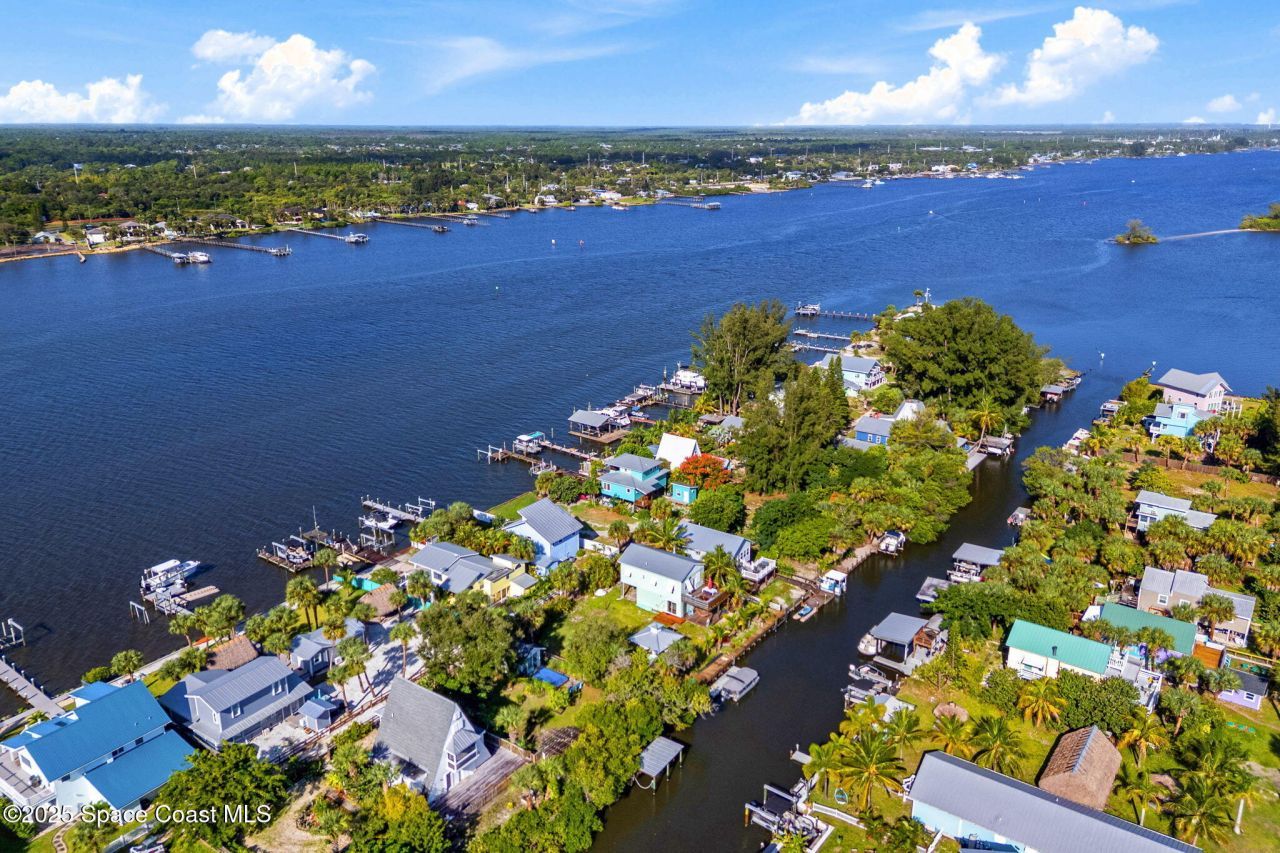 42 Vip Island Unit A, Grant-valkaria, FL 32949 Photo