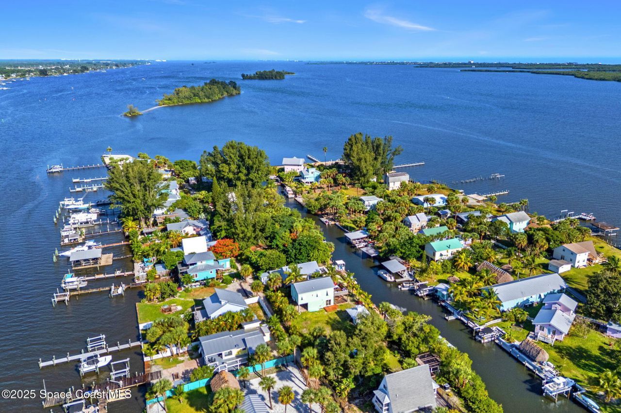 42 Vip Island Unit A, Grant-valkaria, FL 32949 Photo