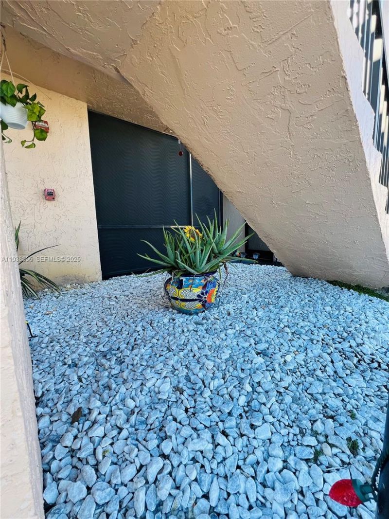 1190 Washington Cir, Unit 1190K, Homestead, FL 33034 Photo