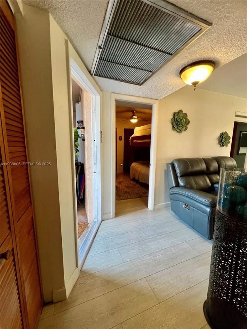 1190 Washington Cir, Unit 1190K, Homestead, FL 33034 Photo