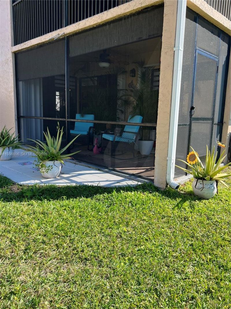 1190 Washington Cir, Unit 1190K, Homestead, FL 33034 Photo