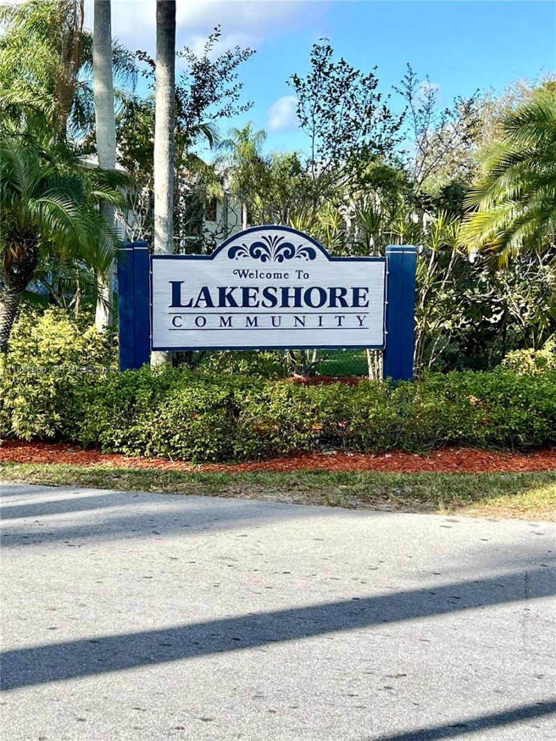 1190 Washington Cir, Unit 1190K, Homestead, FL 33034 Photo