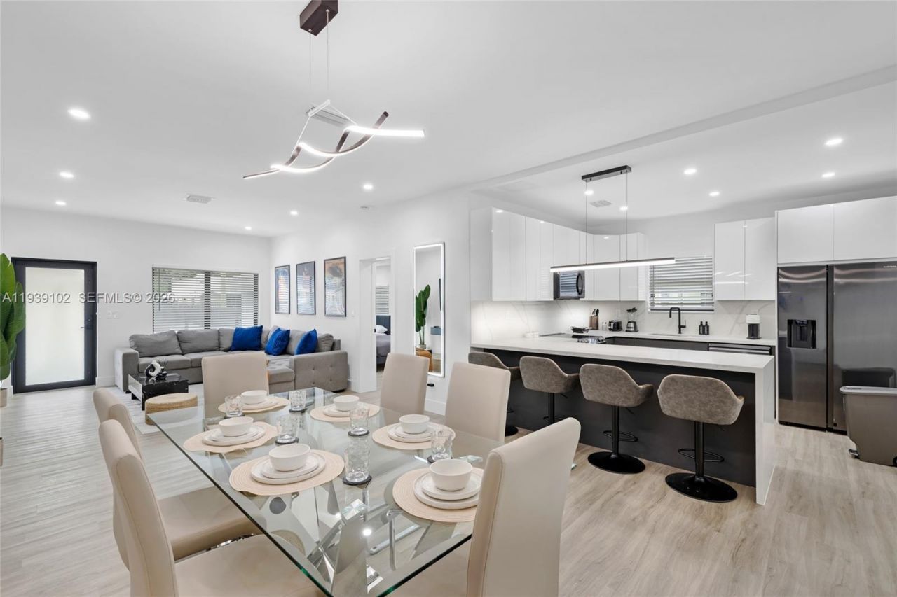 121 NW 53rd St, Miami, FL 33127 Photo