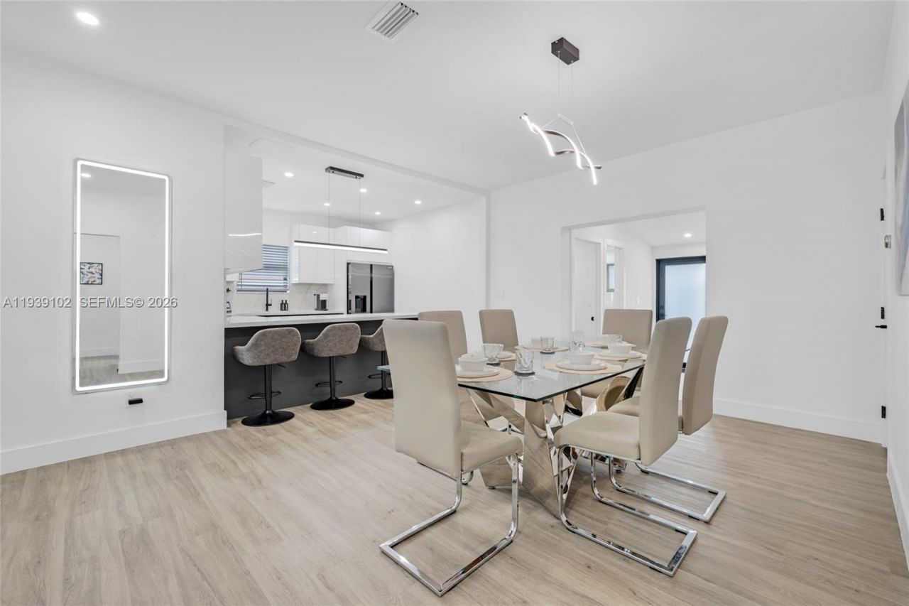 121 NW 53rd St, Miami, FL 33127 Photo