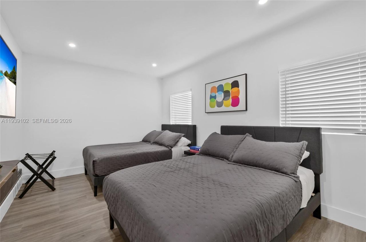 121 NW 53rd St, Miami, FL 33127 Photo