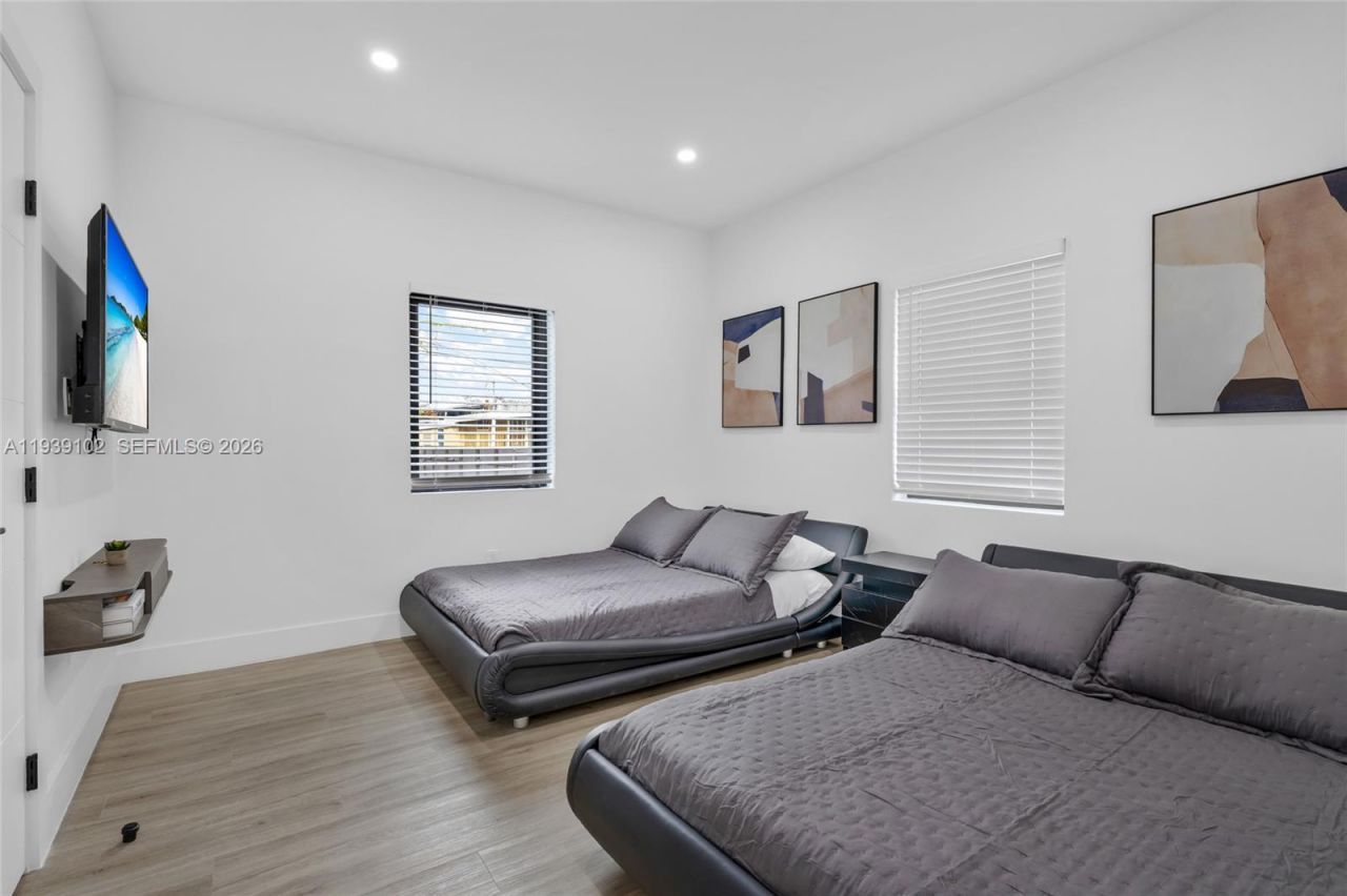 121 NW 53rd St, Miami, FL 33127 Photo