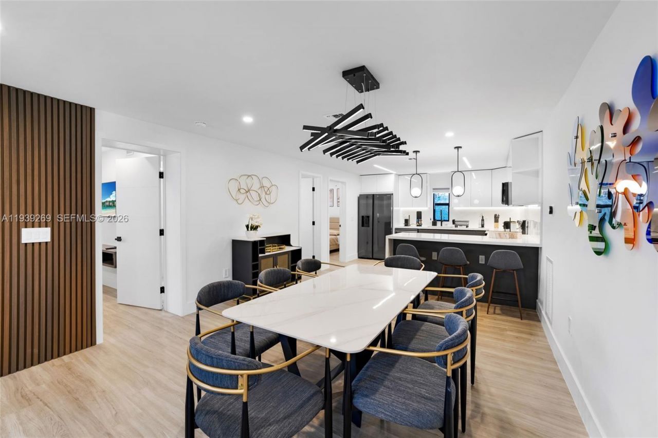 111 NW 53rd St, Miami, FL 33127 Photo